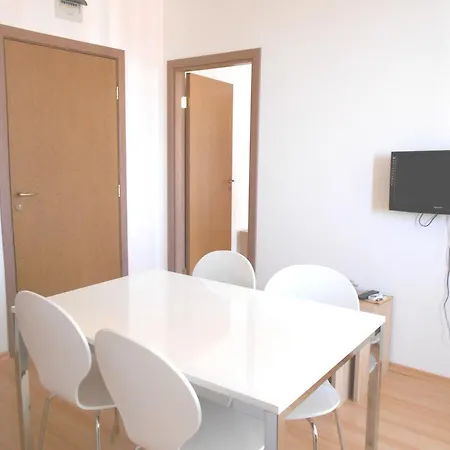 Sunny Day 6 - Menada Slăntjev Brjag